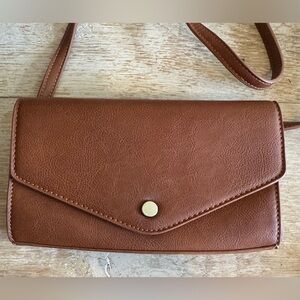Elegant Tan Crossbody Bag